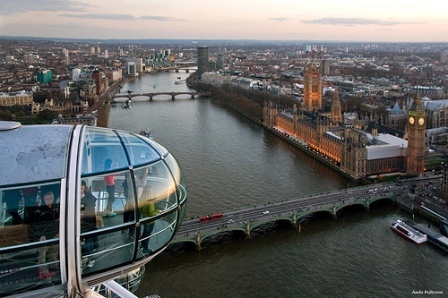 Seeing Big Ben from a London Eye Capsule