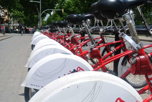 renting bicycles in Barcelona