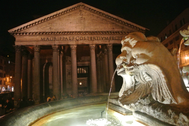 Rome Pantheon by night