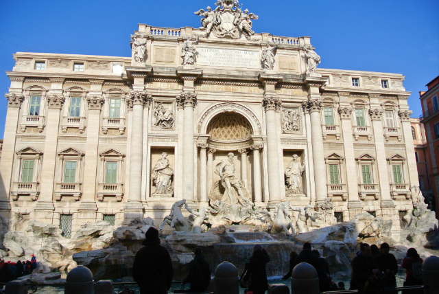 Fountain Trevi by day