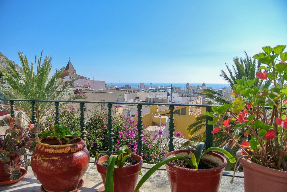 Barrio Santa Cruz in Alicante