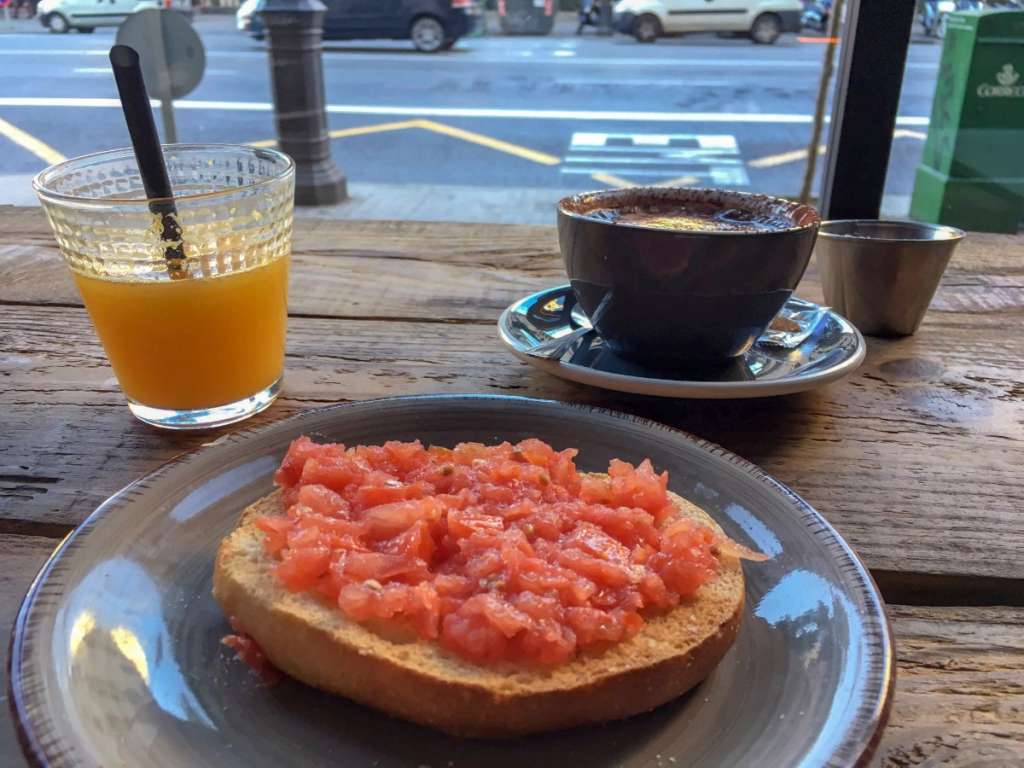 Pan con Tomate for breakfast